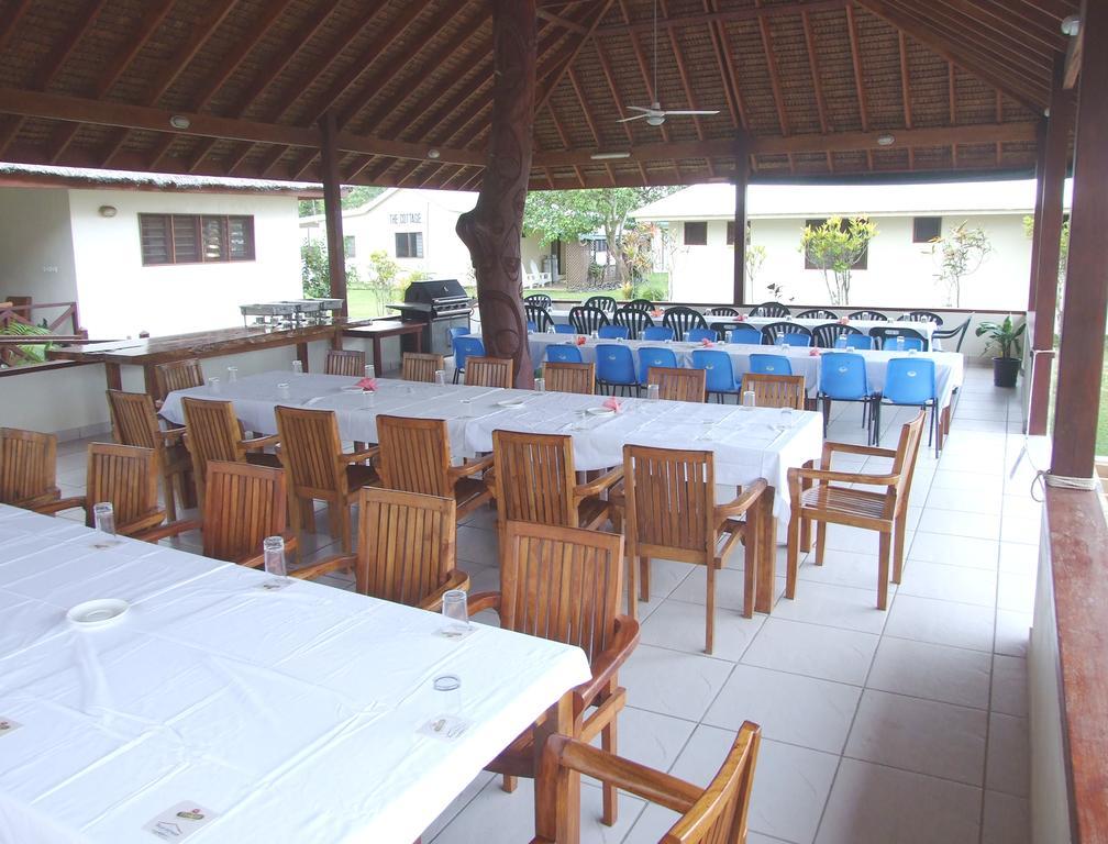 Beachfront Resort Luganville Exterior foto