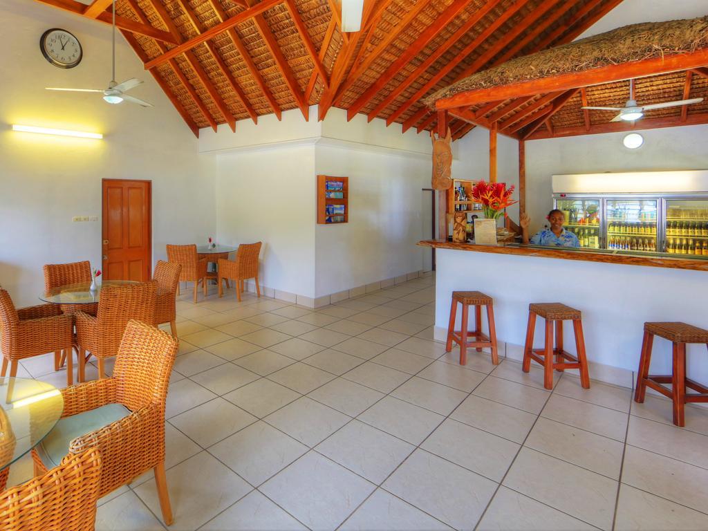 Beachfront Resort Luganville Exterior foto